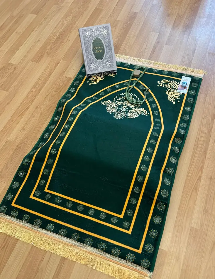 Quran-i Kərim ilə hədiyyə dəsti